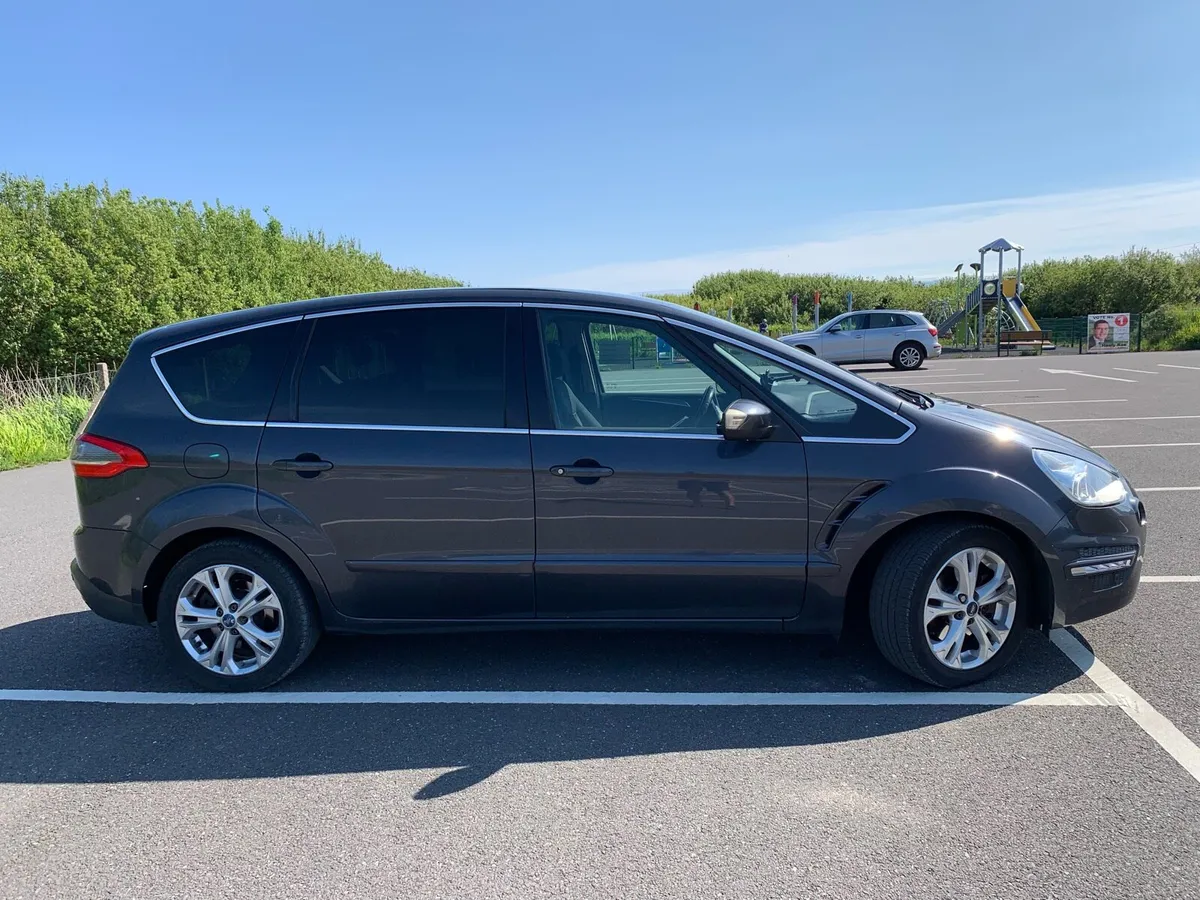 Ford S-Max TITANIUM - Image 4