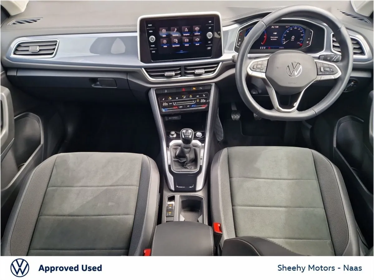 Volkswagen T-Roc Style 2.0tdi  Rear Camera  Winte - Image 3