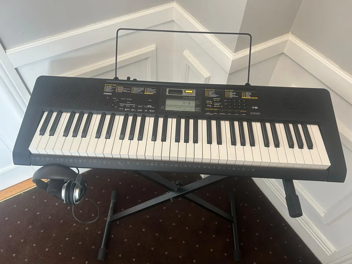 Keyboard piano - Image 1