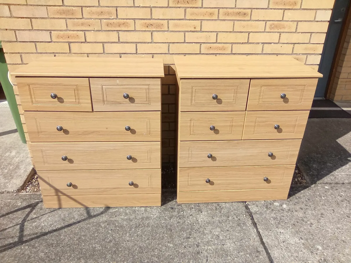 Chest of drawers Delivery - Image 1