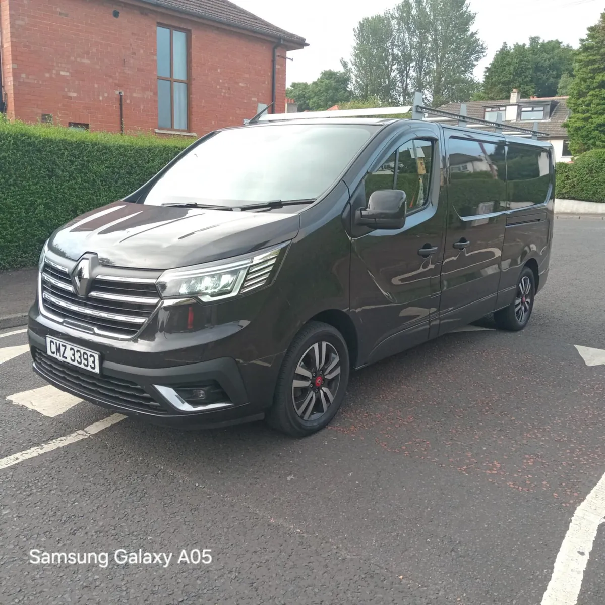 2024 Renault traffic £21500 no vat - Image 1
