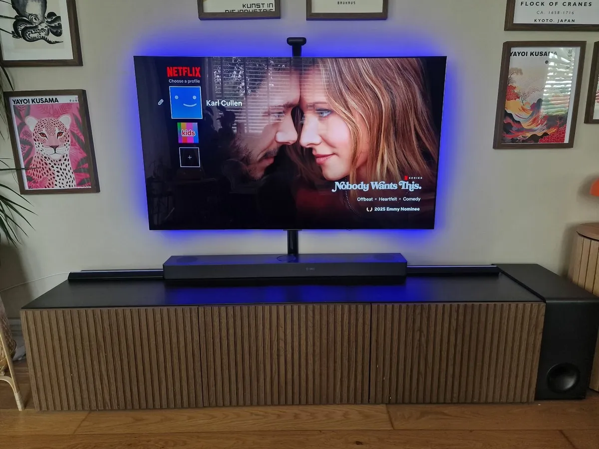 55 inch C2 OLED LG and LG surround soundbar 5.1.3 - Image 1