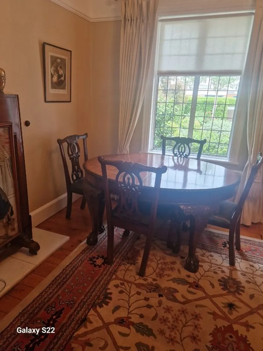 Chippendale style 2x Carvers & 6 chairs - Image 2