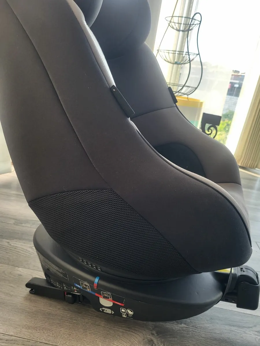 Car seat - Image 3