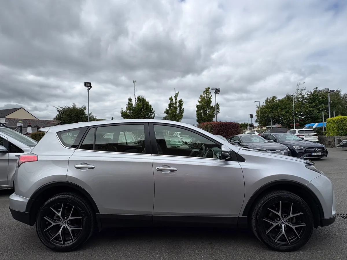 161 Toyota RAV4 Sport 2.0 Diesel - Image 4