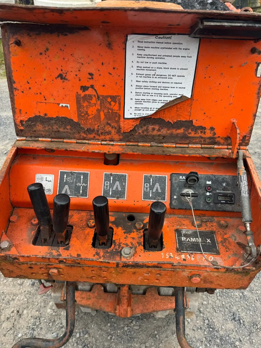 RAMMAX Trench Roller - Image 2
