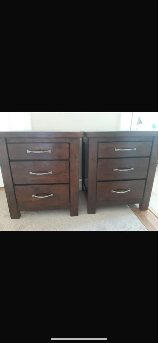 5ft Bed & matching lockers - Image 2