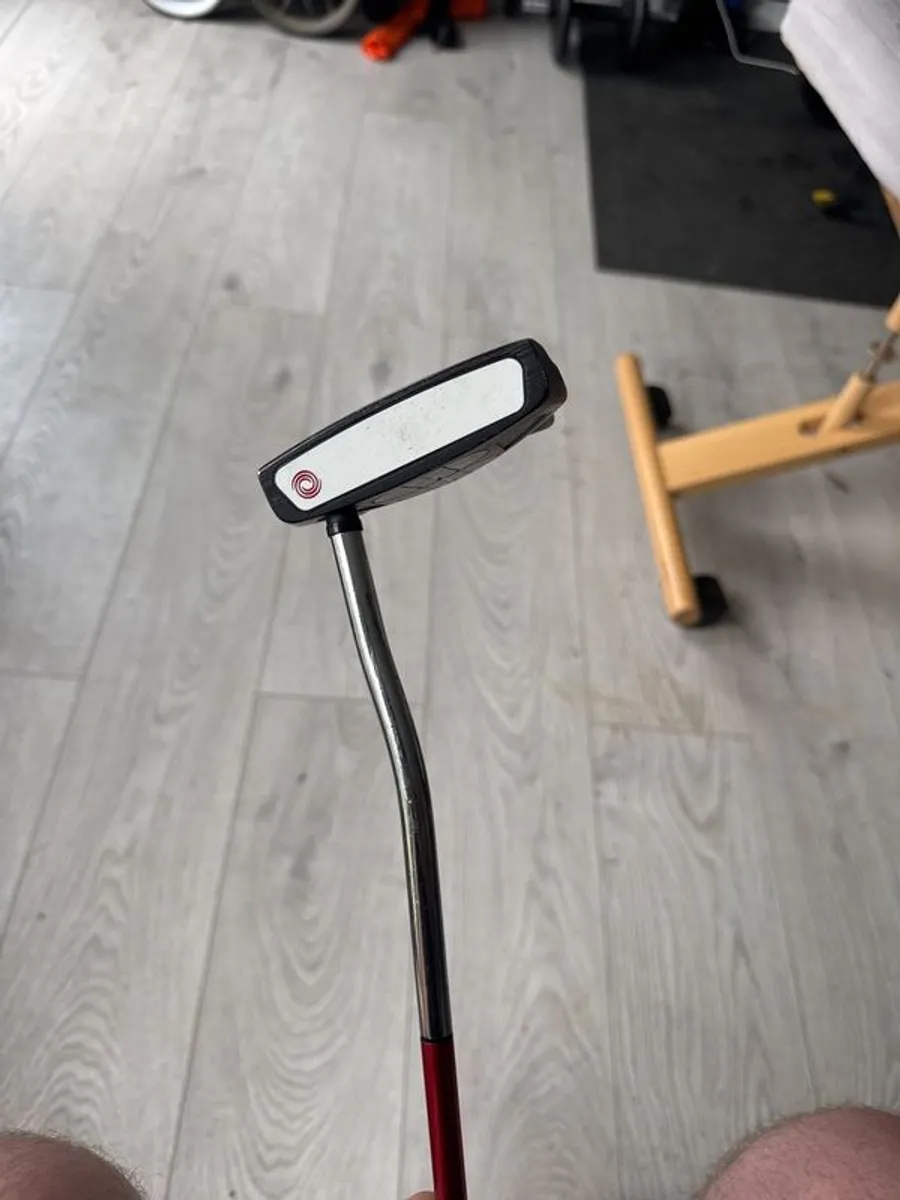 Odyssey 2 Ball triple track Ten putter 32" - Image 2
