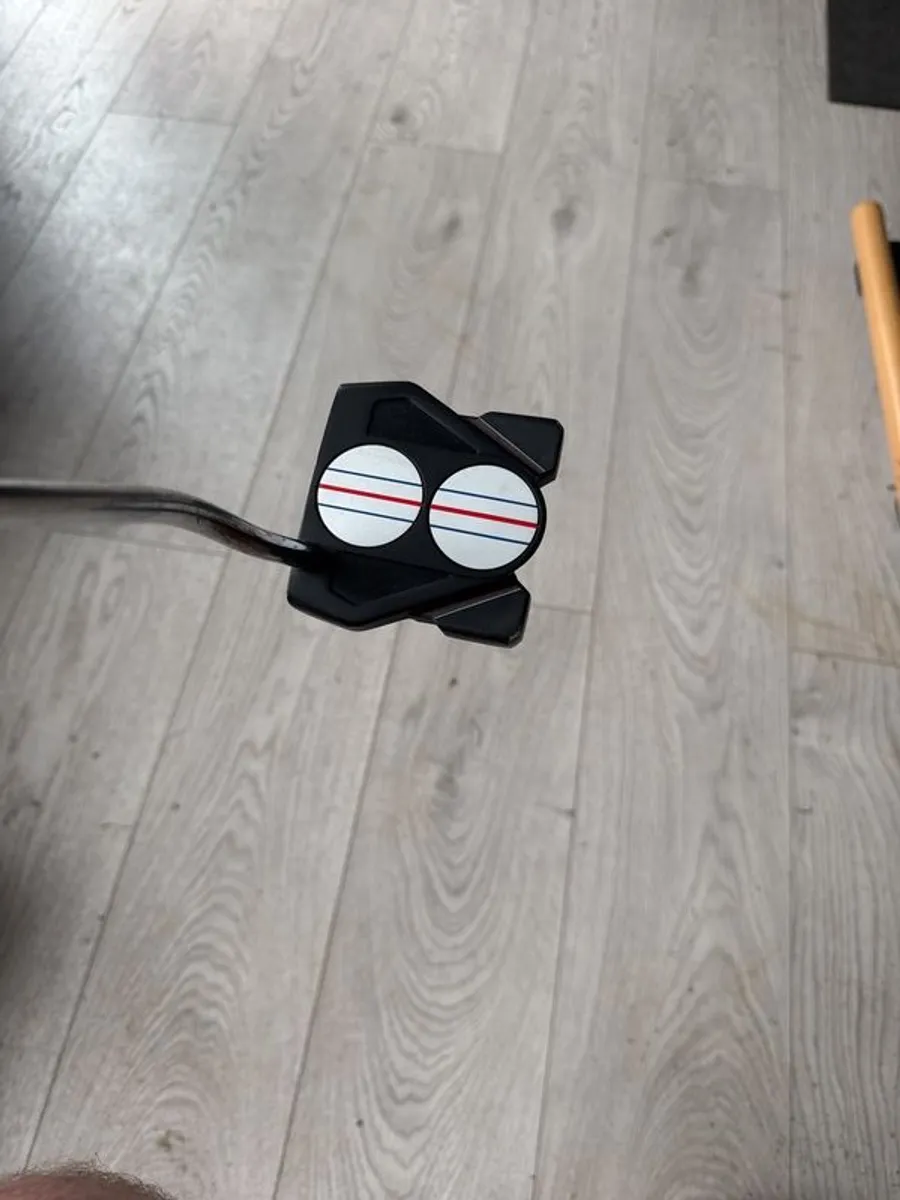 Odyssey 2 Ball triple track Ten putter 32" - Image 3