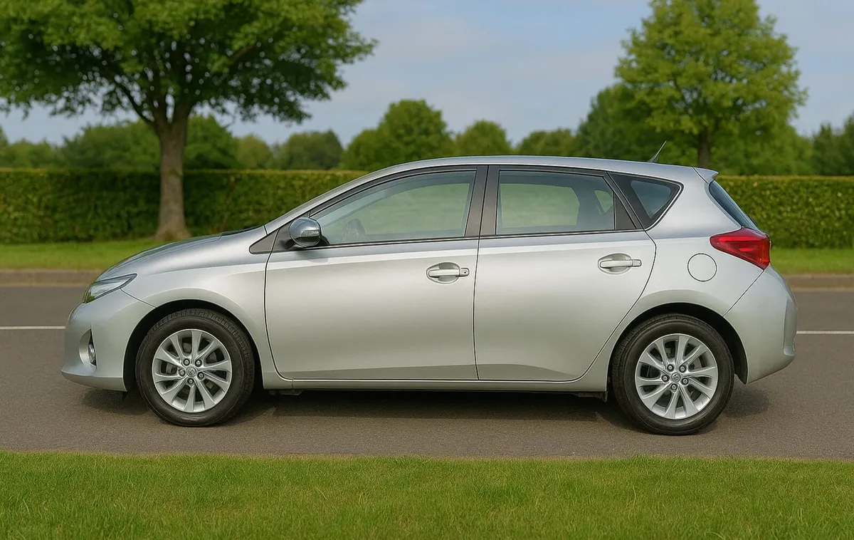 Toyota Auris - Image 2