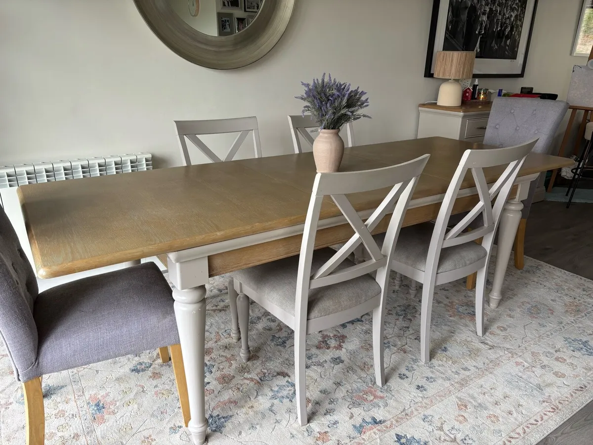 Extendable Dining Table & Chairs - Image 1
