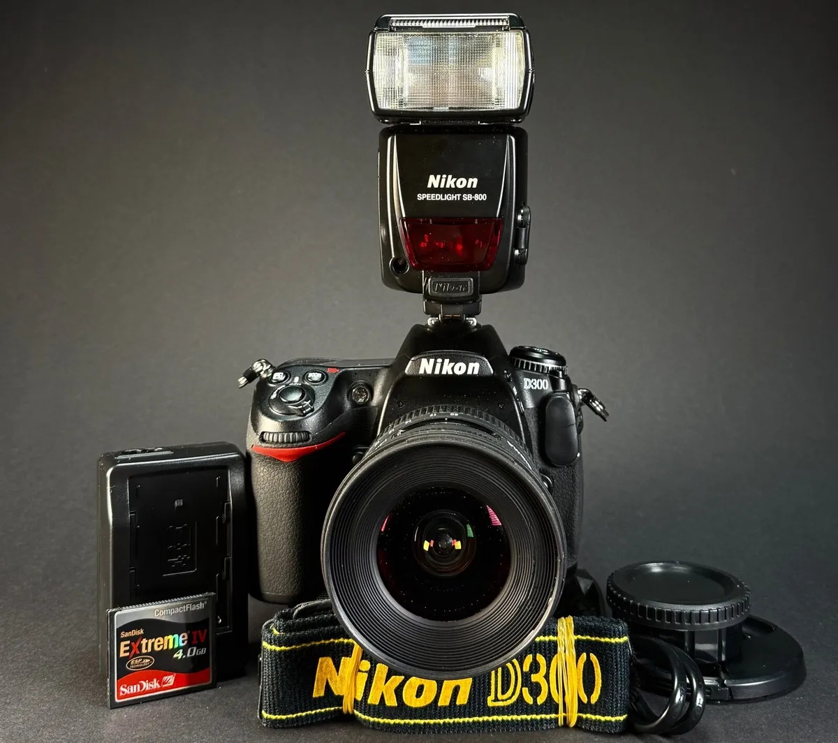 Nikon D300 kit (low shutter count) - Image 1