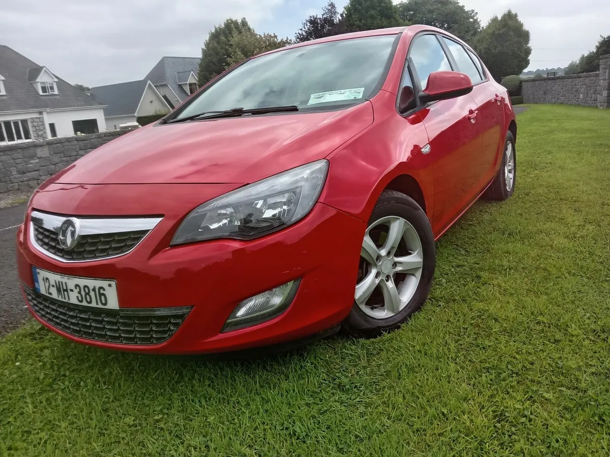 2012 Vauxhall Astra  NCT Aug/2026  cheap tax - Image 4