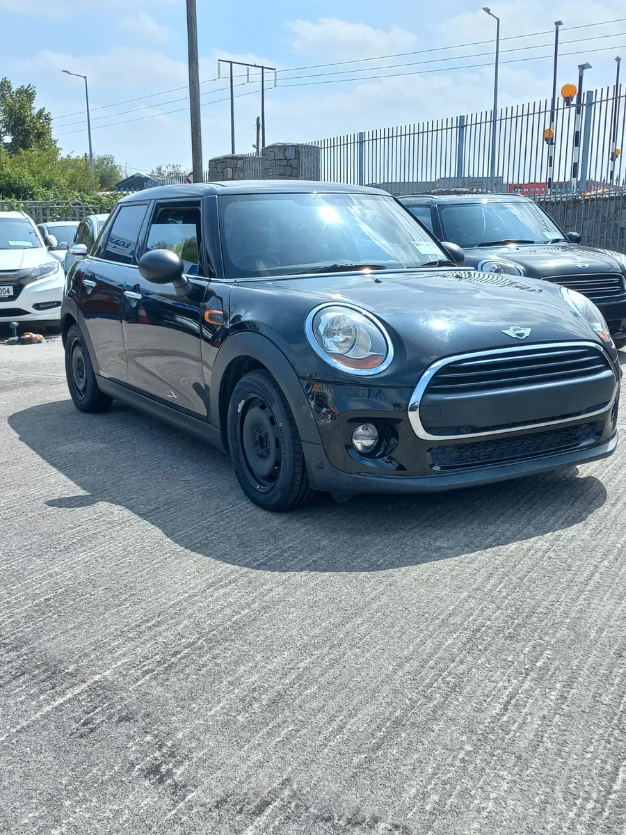 2017 MINI Cooper One - Image 3