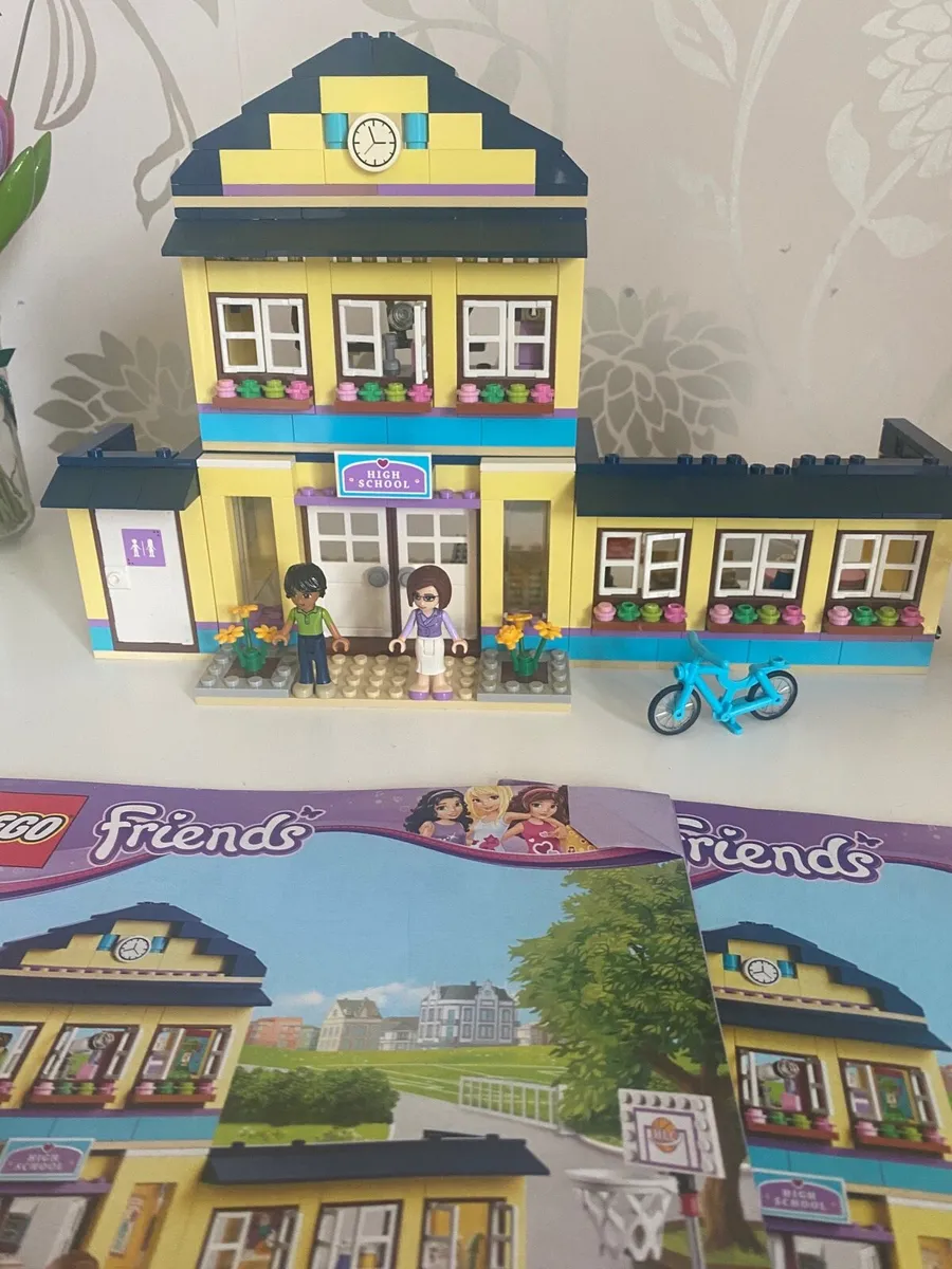 Lego Friends High School - Image 2