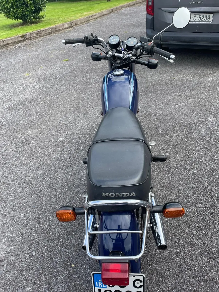 Honda CD 250 - Image 2