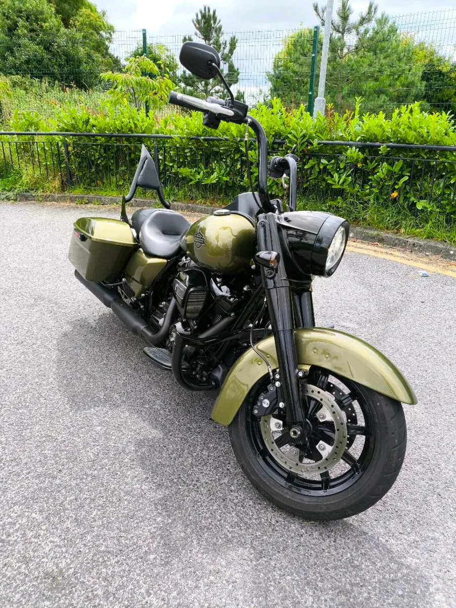 HARLEY  DAVIDSON ROAD KING 👑 - Image 4