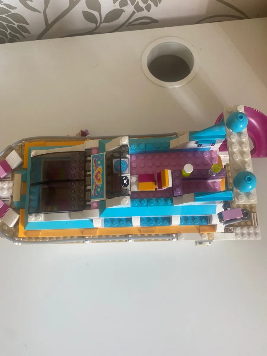 Lego Friends Dolphin Cruiser - Image 4