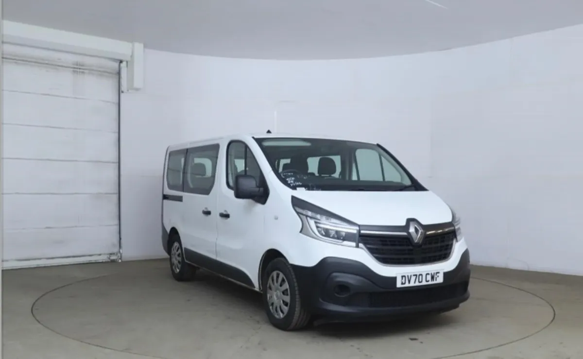 2020 RENAULT TRAFFIC 9 SEATER - Image 3