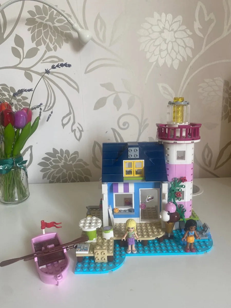 Lego Friends Heartlake Lighthouse - Image 2