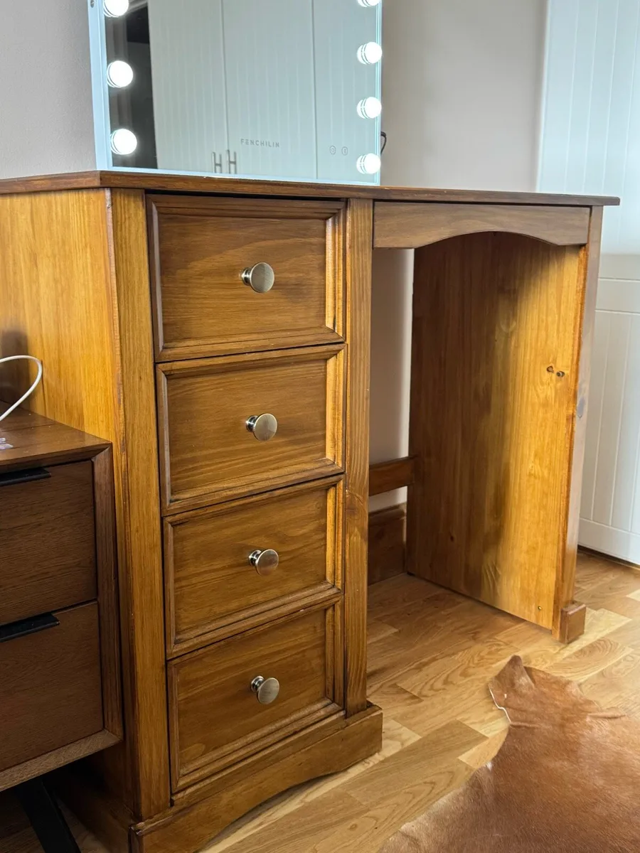 Dressing Table - Image 2