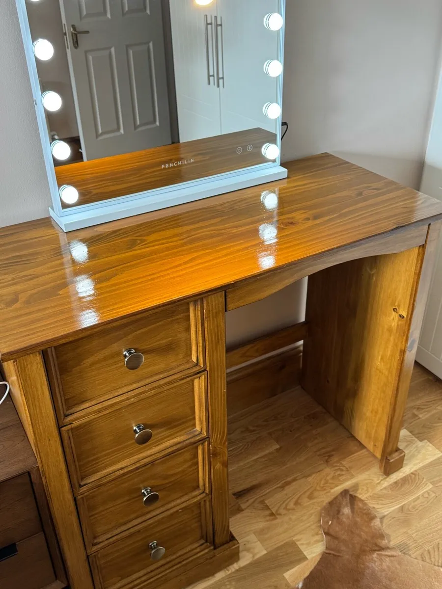 Dressing Table - Image 1