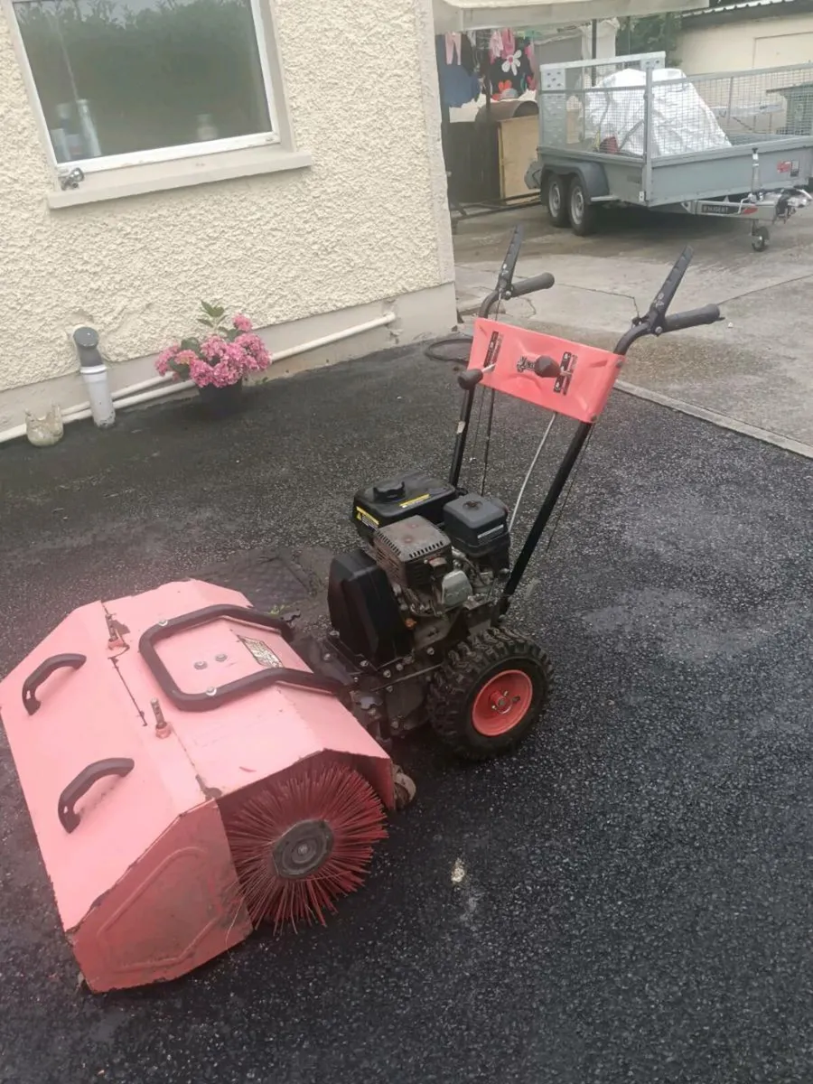 Yard sweeper - Image 3
