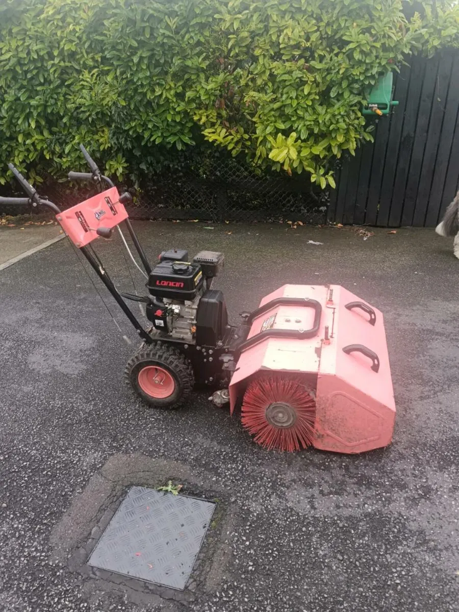 Yard sweeper - Image 4