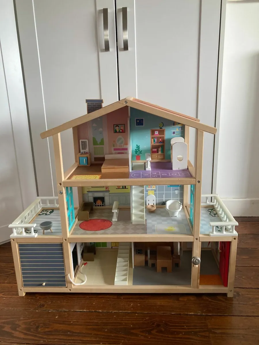 Wooden Dolls' House - Image 1