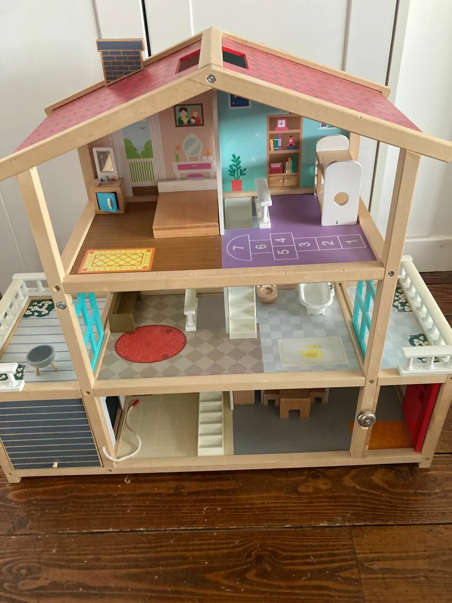 Wooden Dolls' House - Image 2