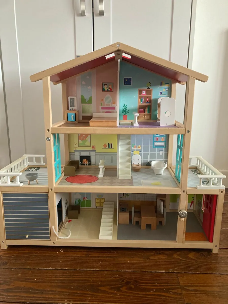 Wooden Dolls' House - Image 3