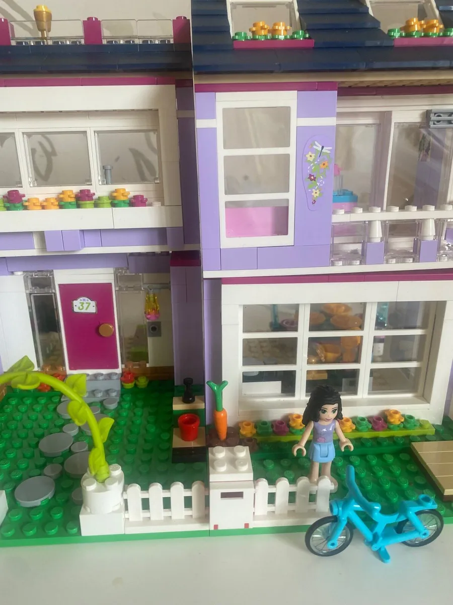 Lego Friends Emma’s House - Image 2