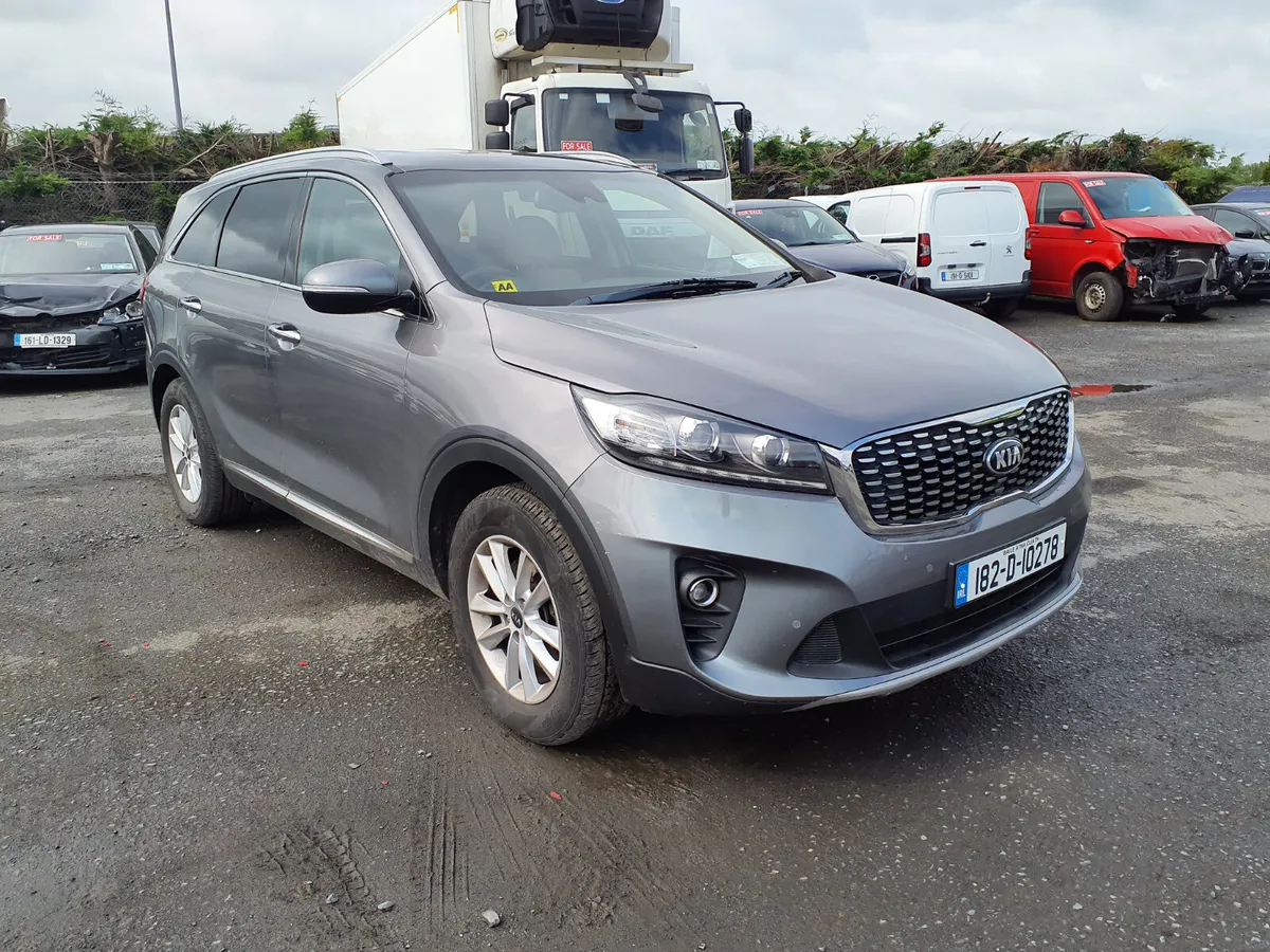 2018 Kia Sorento - Image 2