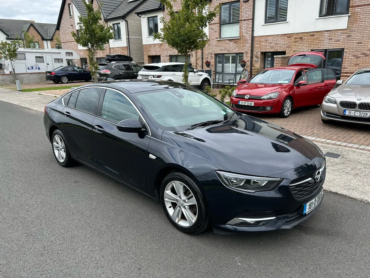 181 OPEL INSIGNIA SRI €9,750 NCT 04-26 - Image 1