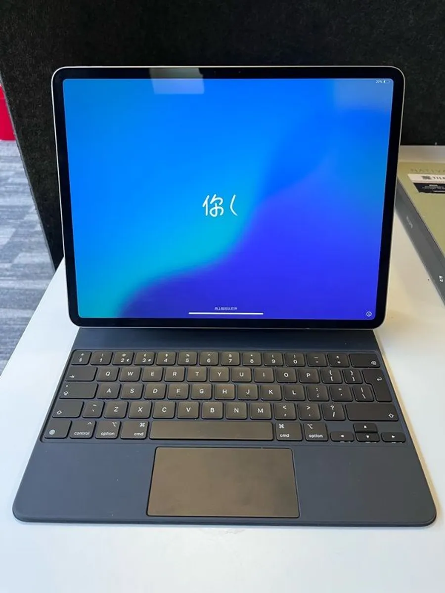 13" iPad M2 - As New - Magic Keyboard, Apple Pencil Pro & Leather Case by Harbor London - Image 2