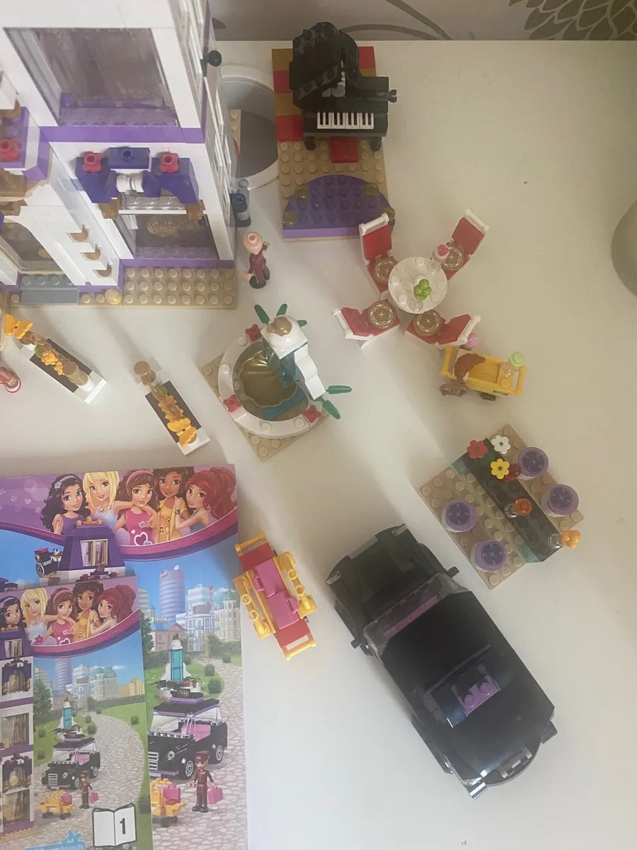 Lego Heartlake Grand Hotel - Image 3