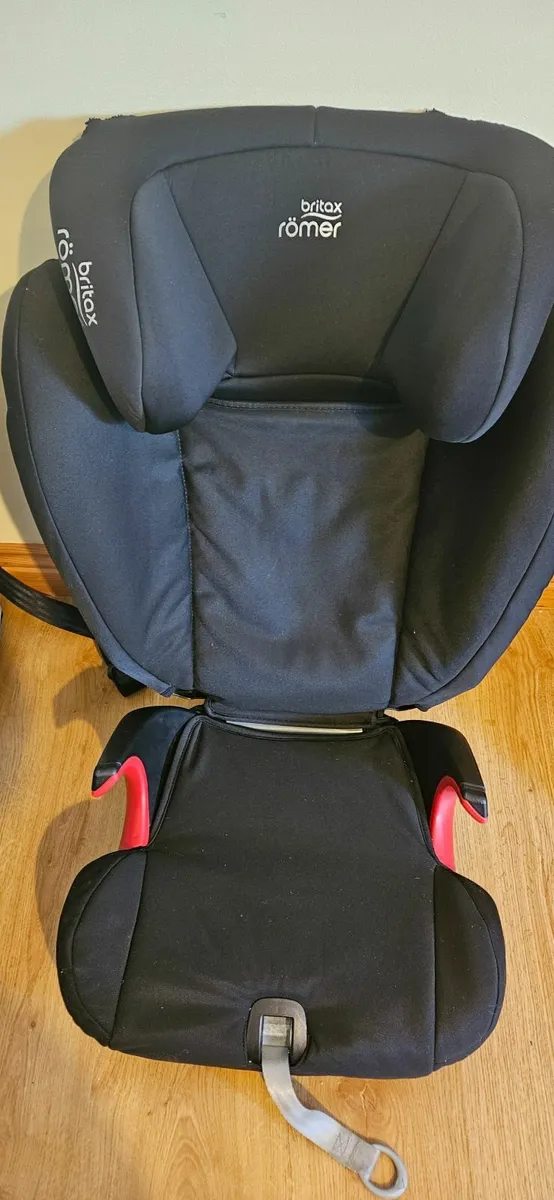 Child's Car Seat - Image 2