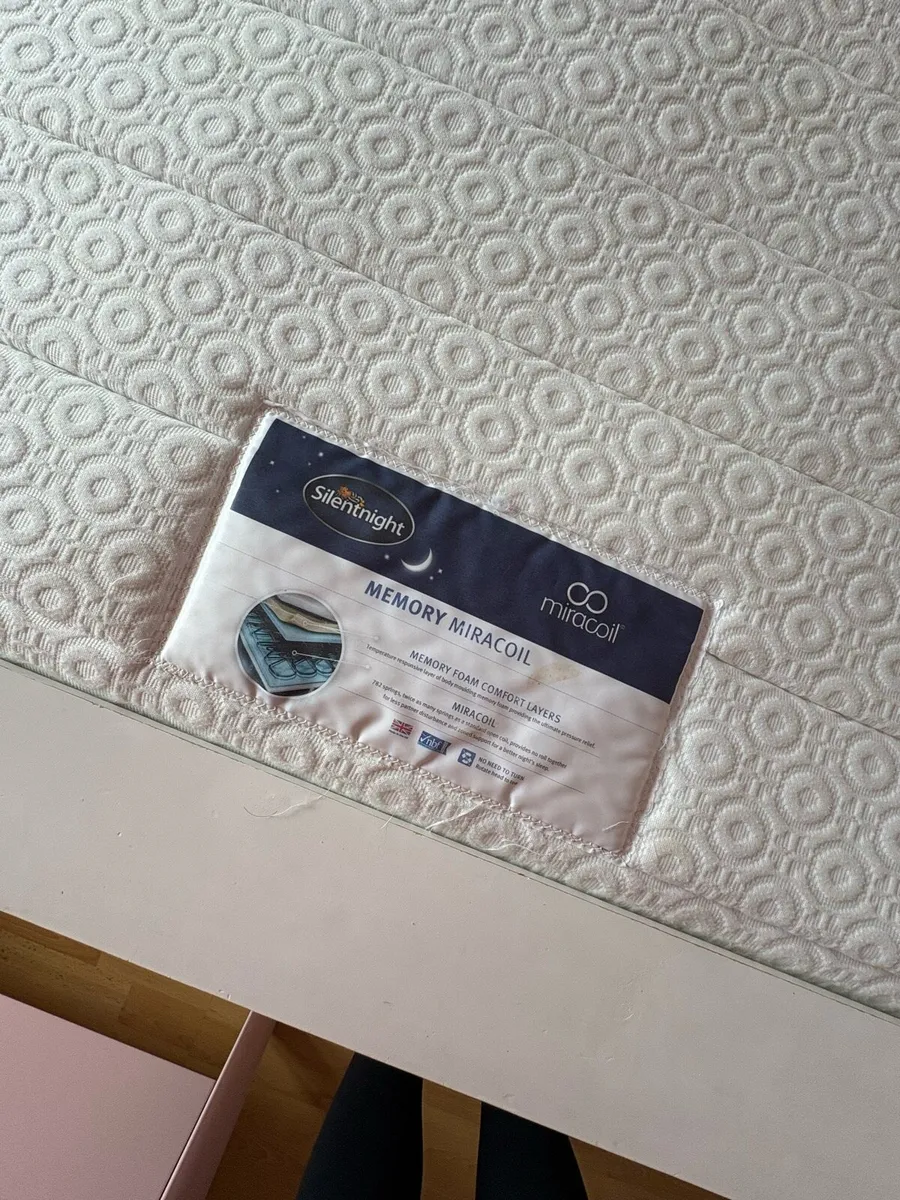 Bed & Mattress - Image 2