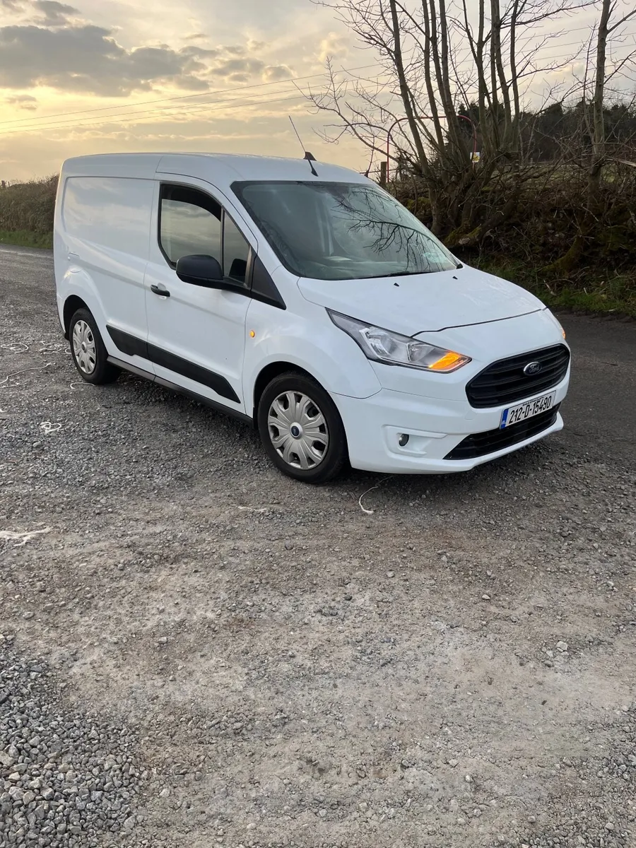 Ford Transit Connect 2021 - Image 2