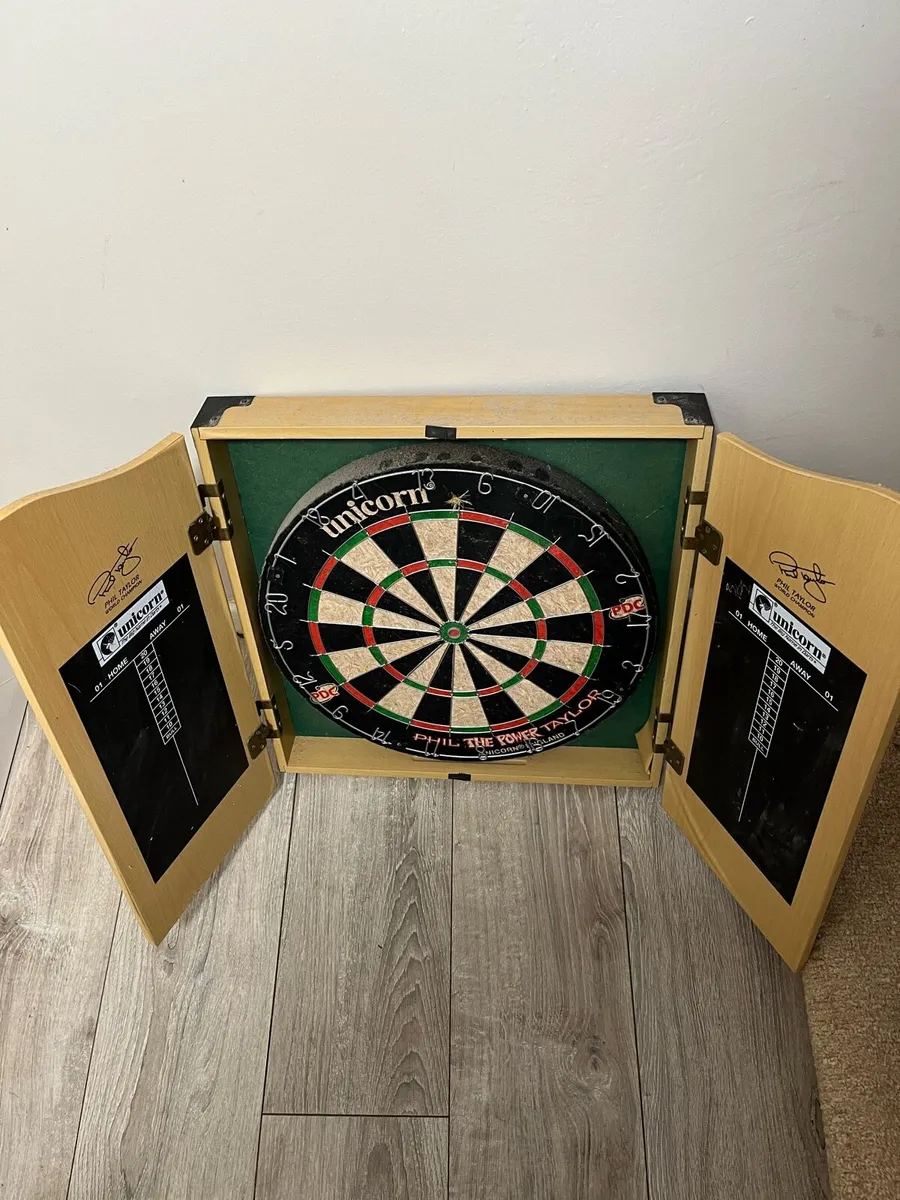 Dart Board - Image 1
