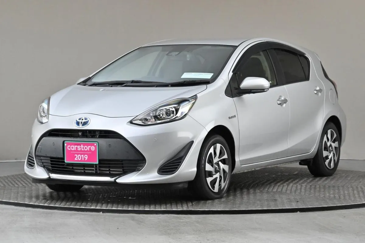 Toyota Aqua 1.5 Vvt-i Hybrid  android Car Player - Image 3