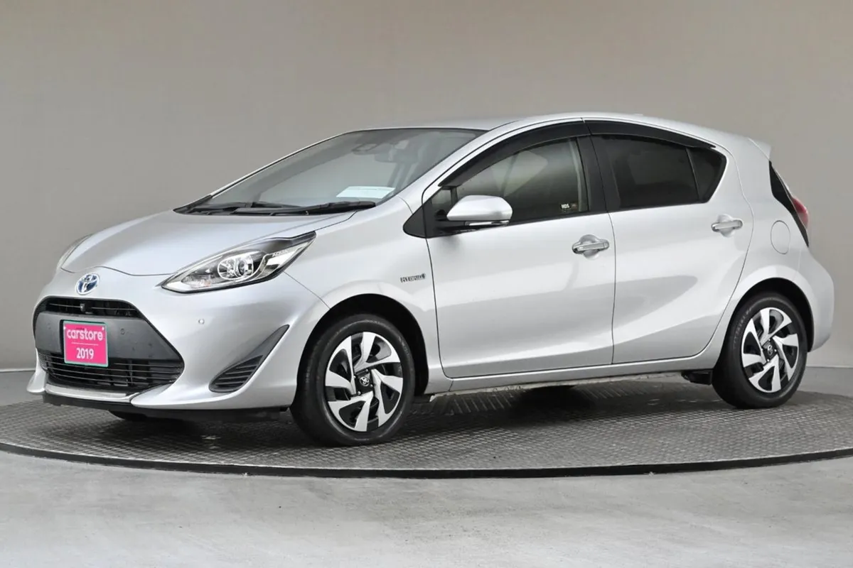 Toyota Aqua 1.5 Vvt-i Hybrid  android Car Player - Image 4