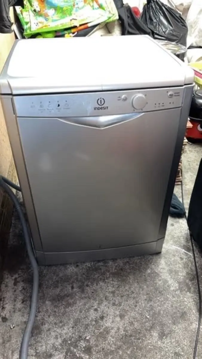 Dishwasher - Image 1