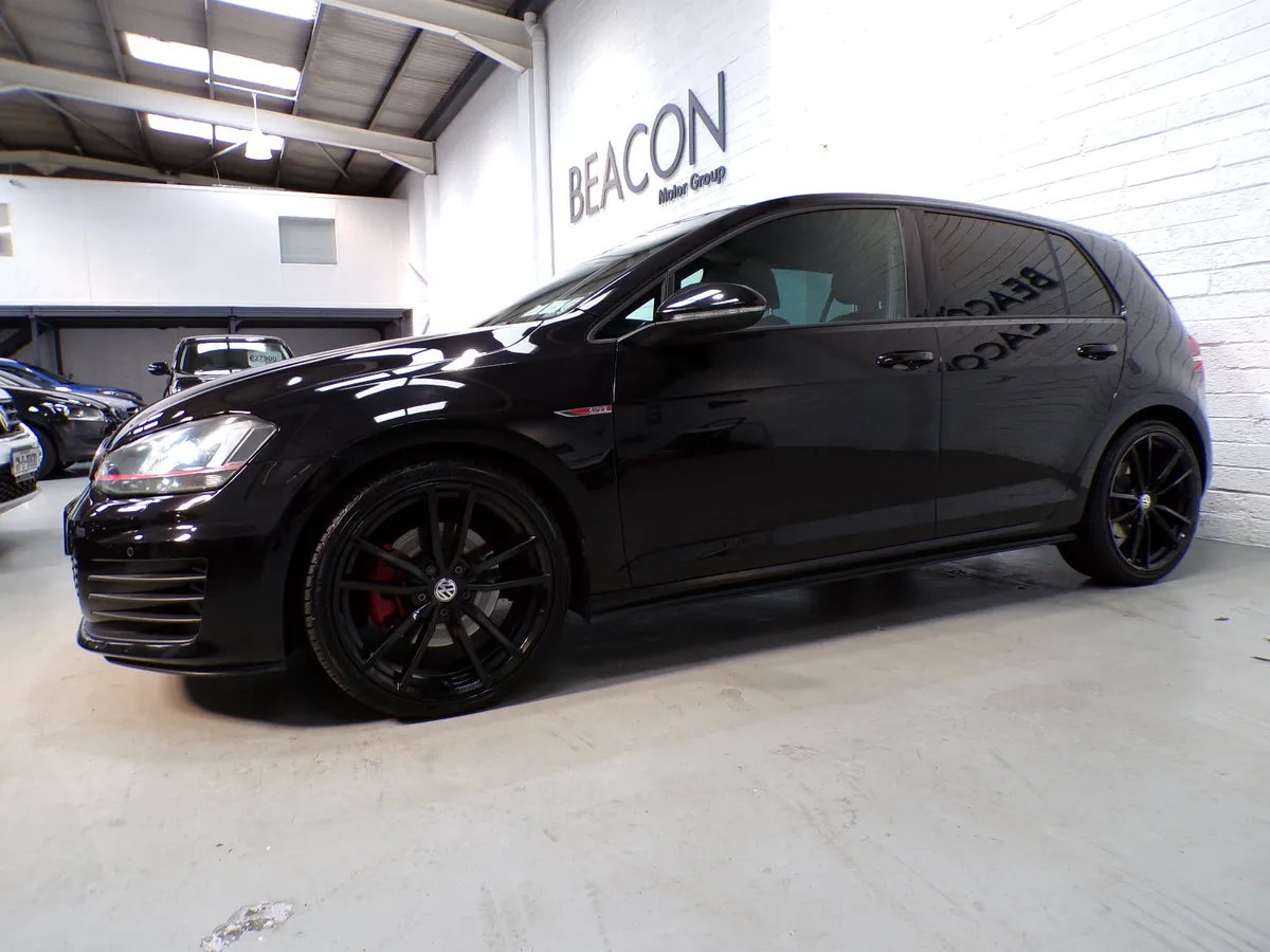 *VW GOLF 2.0 GTI DSG*AUTO*PADDLE SHIFT*19" GTI ALL - Image 4
