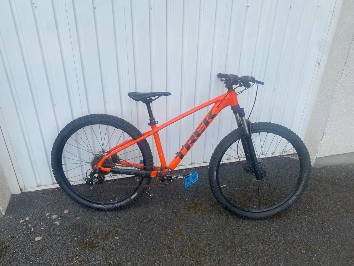 Trek Marlin 7 - Image 1
