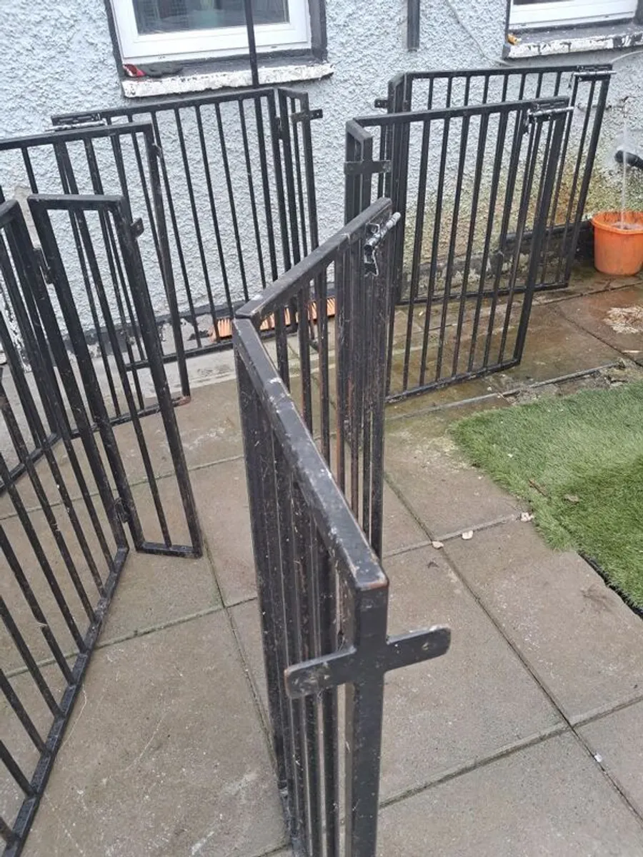 gates - Image 2
