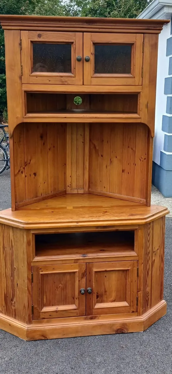 TV corner unit