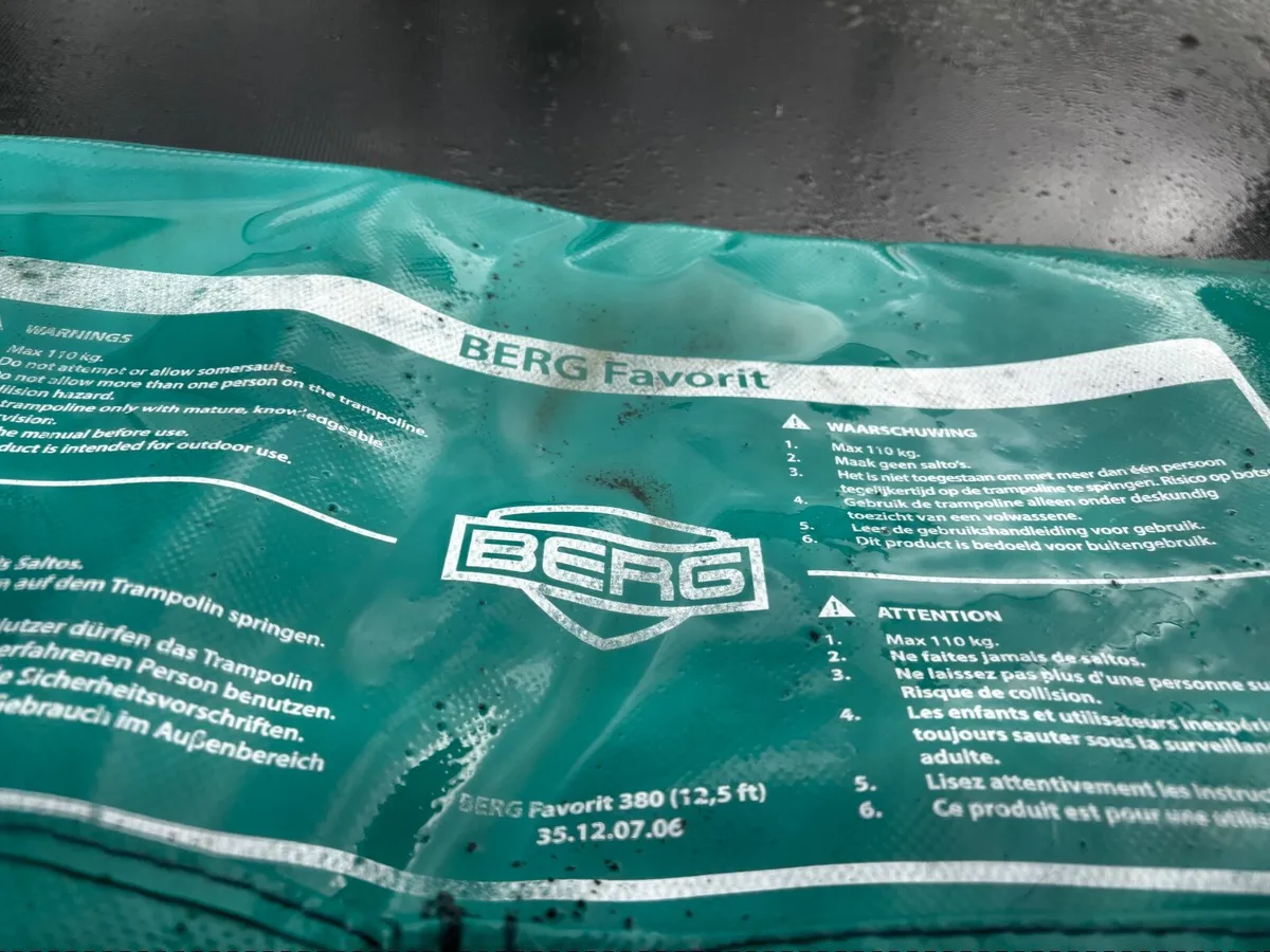 Berg Trampoline with Surround - Image 3