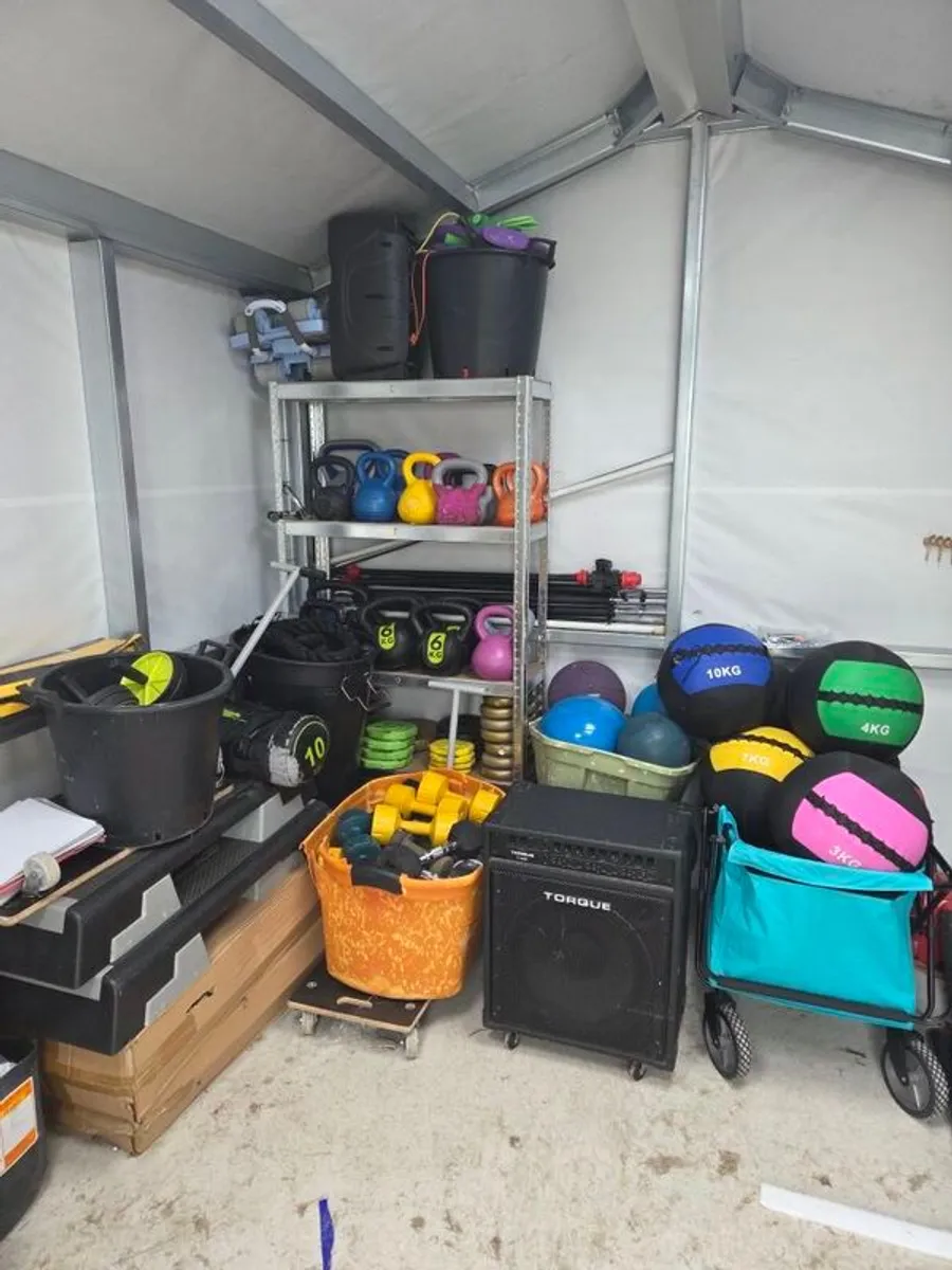 gym equipment second hand in excellent condition. Everything can be purchased individually. - Image 4