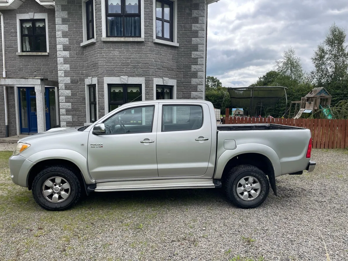 Toyota Hilux 3.0 d4d - Image 3